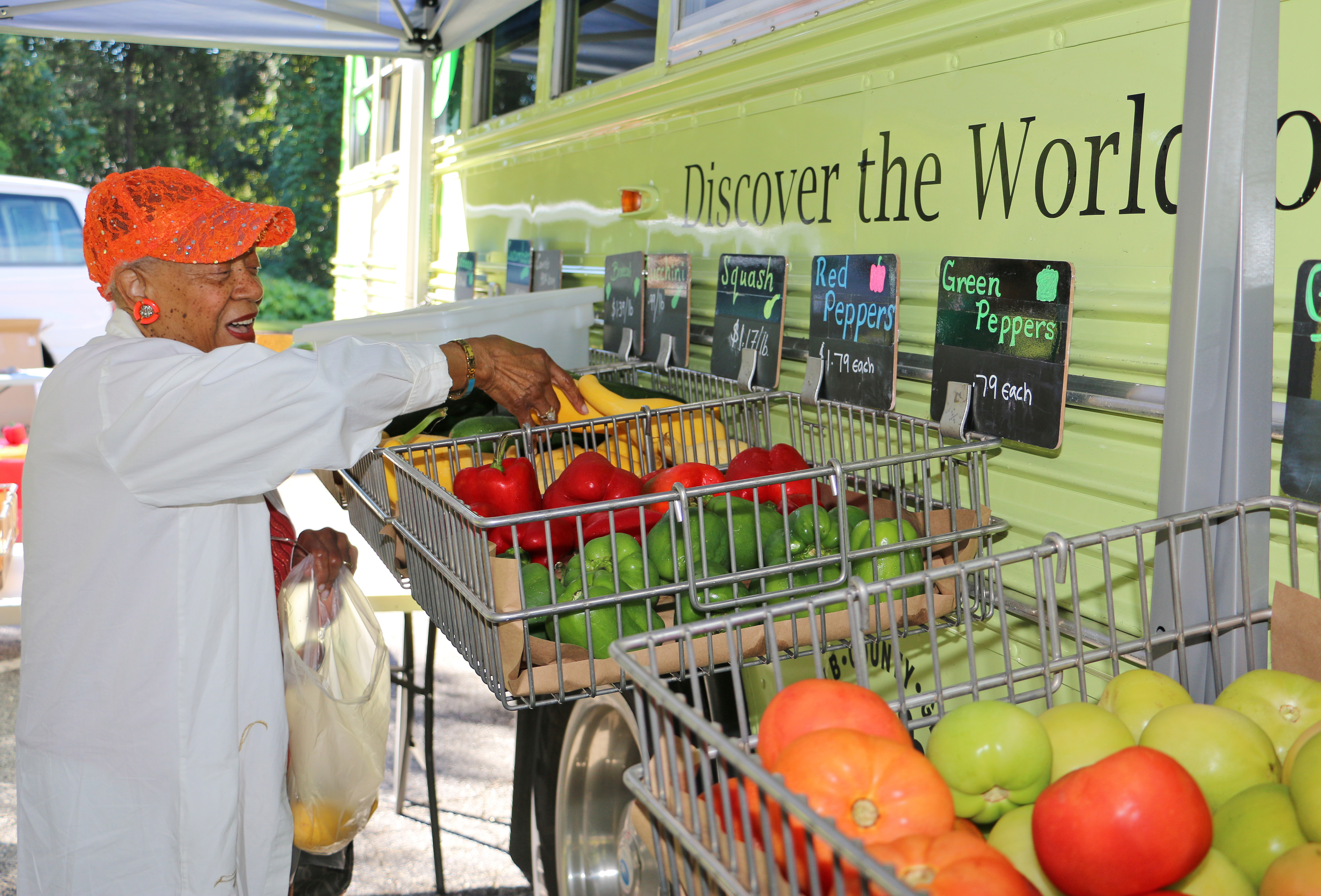 Connie Robinson browses the produce at the DeKalb County Mobile Market. The market, operated by UGA Extension in DeKalb County and the DeKalb County Board of Health, brings fresh produce to communities with limited access to fruits and vegetables.