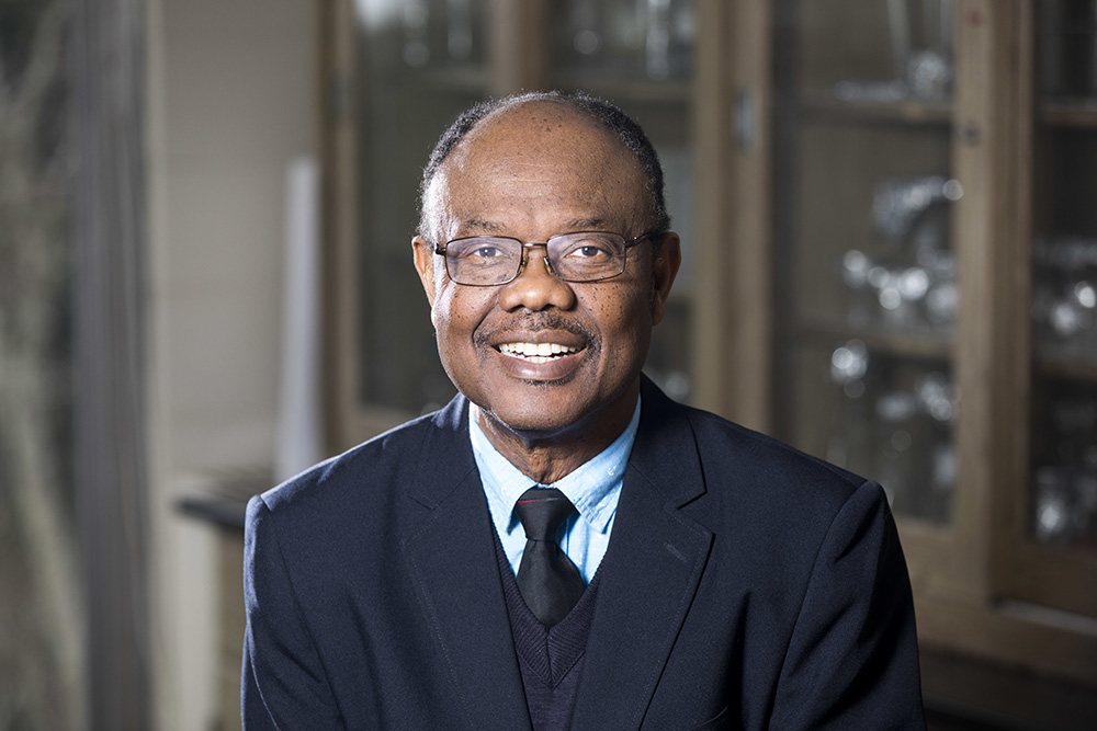 UGA Professor Samuel Aggrey has earned the Richard B. Russell Professorship in Agriculture.