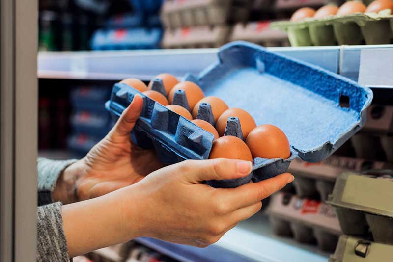 Choosing eggs in the supermarket can get complicated once you decide what size you want.