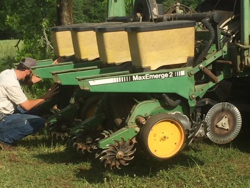 Side view of a no-till planter