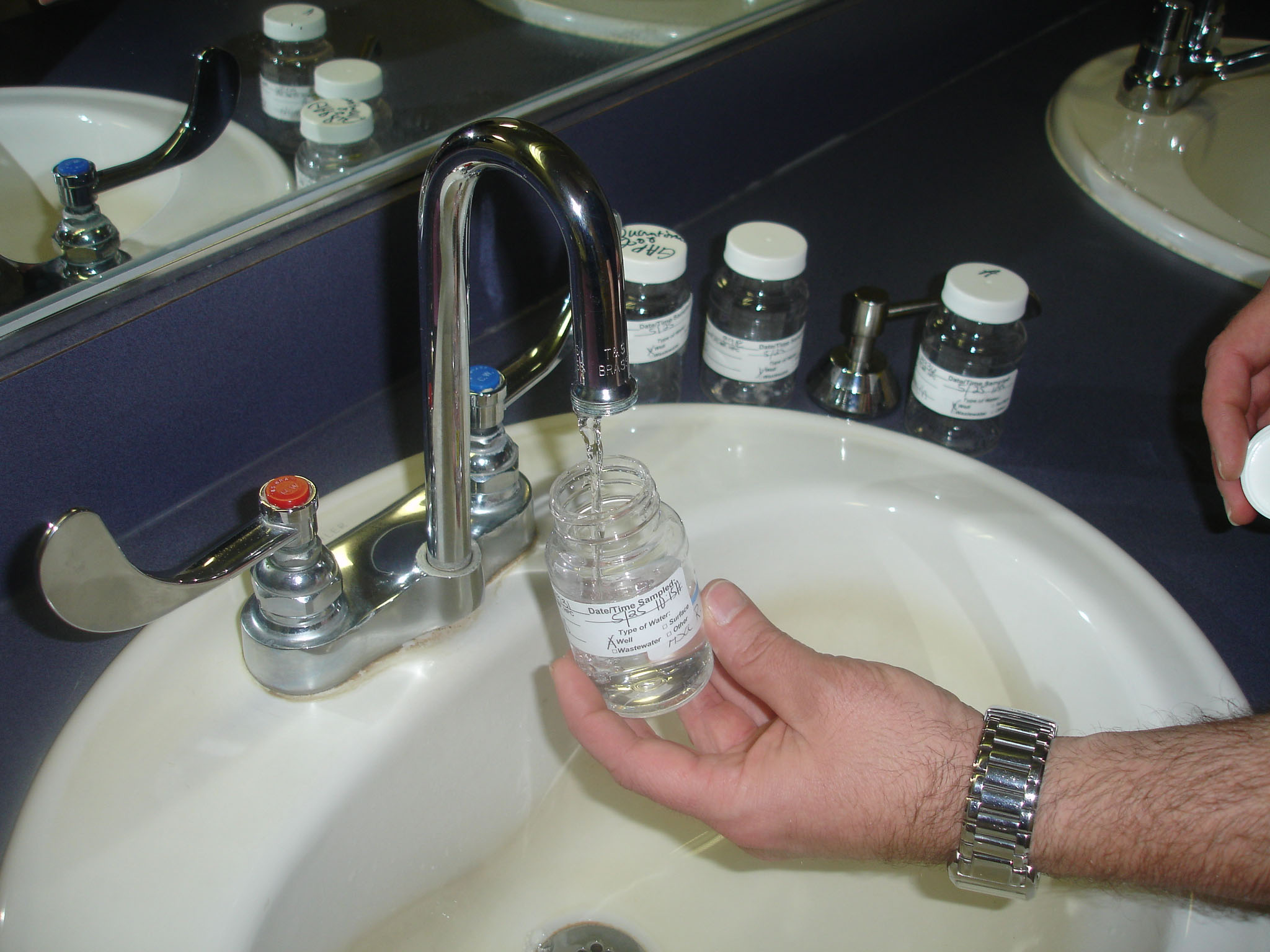 How to keep your water bottle germ-free - MSU Extension