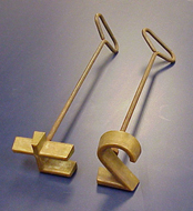 Use copper or copper-alloy branding irons for freeze branding.