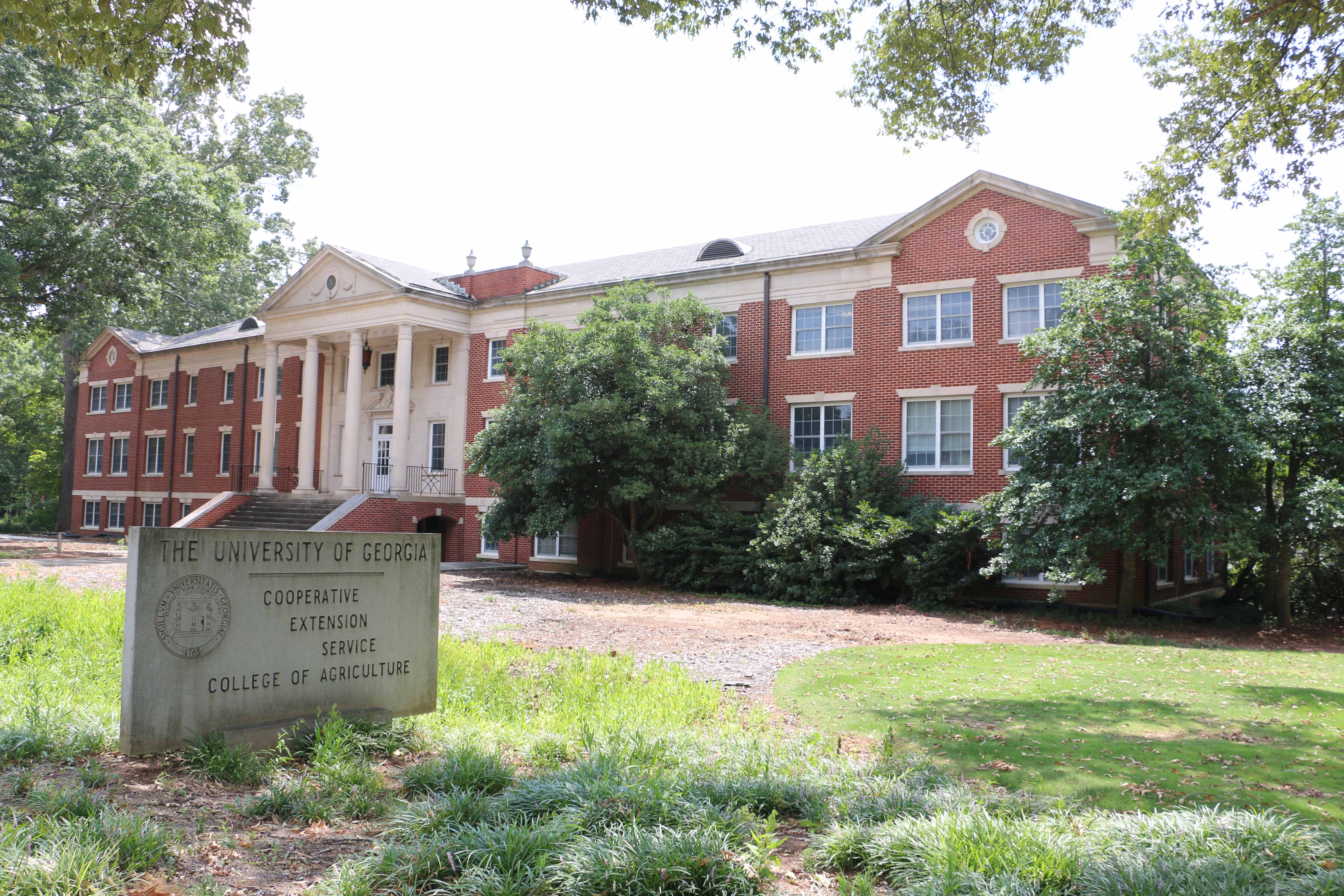 The Hoke Smith Building on UGA's Athens Campus has always been home to some part of UGA Cooperative Extension. Despite it's association with master horticulturalist and gardeners, it's own landscape needs a facelift. That facelift starts next week.