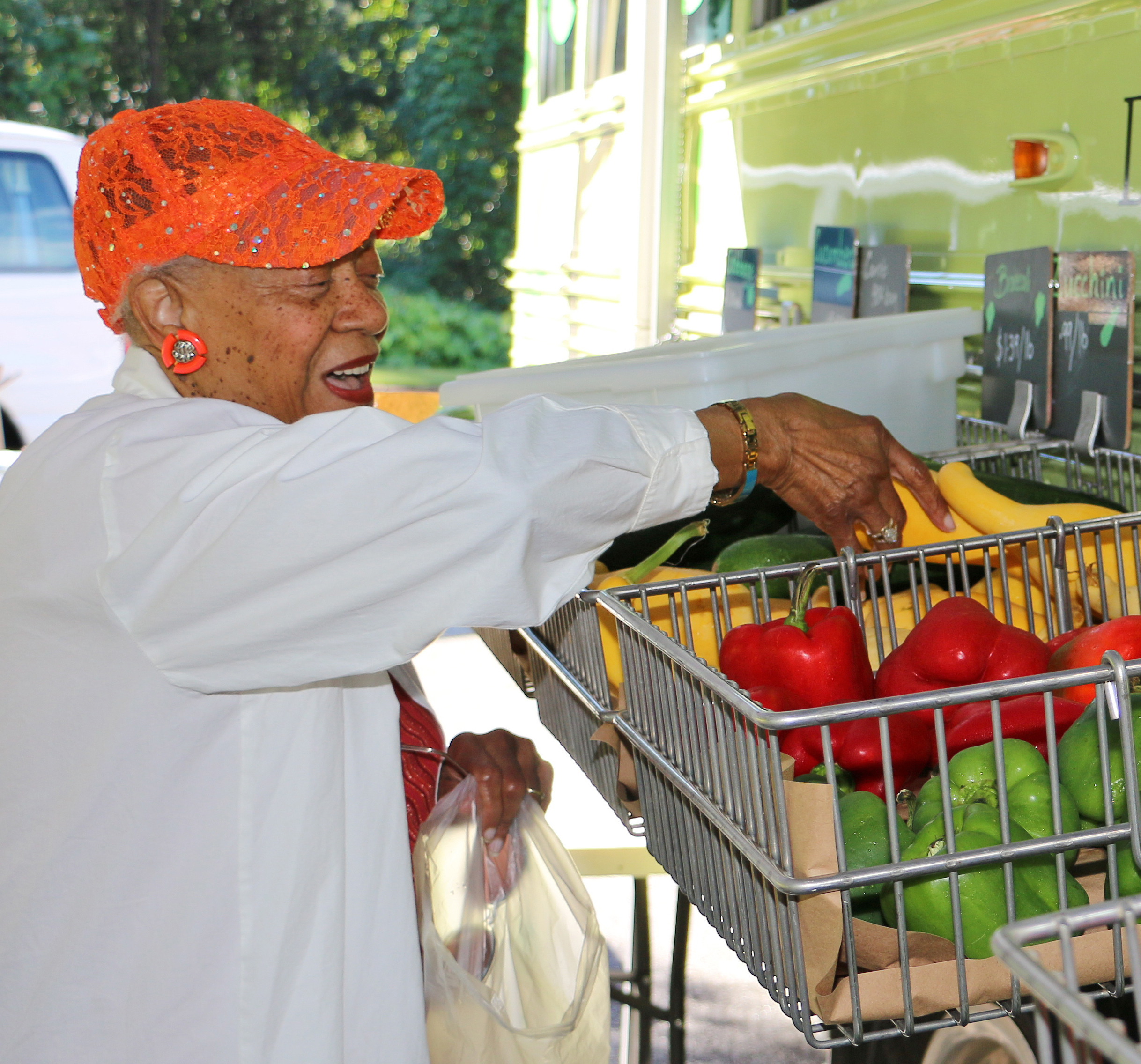 Connie Robinson browses the produce at the DeKalb County Mobile Market. The market, operated by UGA Extension in DeKalb County and the DeKalb County Board of Health, brings fresh produce to communities with limited access to fruits and vegetables.