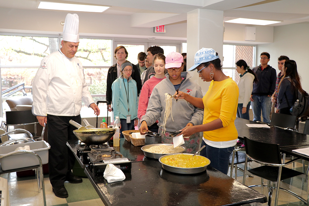 Chef Steve Ingersoll, an instructor at the College of Coastal Georgia, demonstrates one of his favorite curry recipes during a visit to the University of Georgia Department of Food Science and Technology to promote the college's new "Intensive Culinary Experience" May term.
