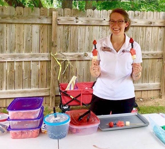 Teaching people how to cook healthier meals is what University of Georgia Cooperative Extension Family and Consumer Science agents, like MaryBeth Hornbeck, do. Thanks to her mobile kitchen, Hornbeck teaches in places like the library and area parks.
