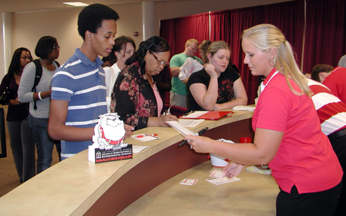 Students register for 2009 UGA Tifton Southwest District Recruitment Event at the UGA Tifton Campus Conference Center.