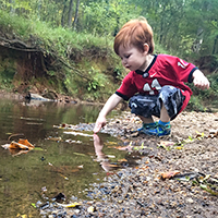 With so many electronic devices and indoor activities vying for children's time, it's more important than ever for parents to encourage kids to explore the outdoors.
