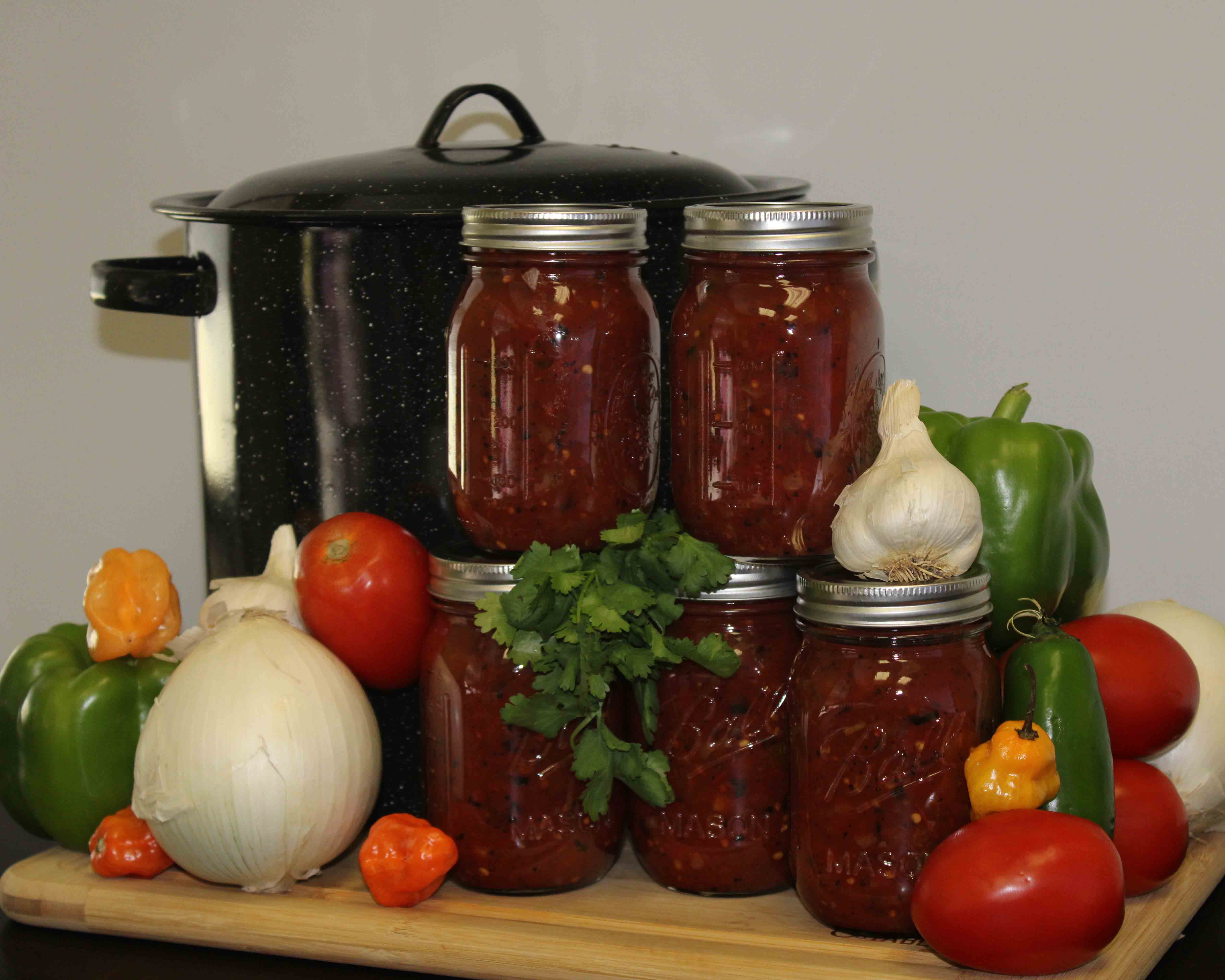 Salsas are an example of an acidified food and appropriate for boiling water canning if the final pH of all components is less than 4.6. (photo by Kayla Wall)