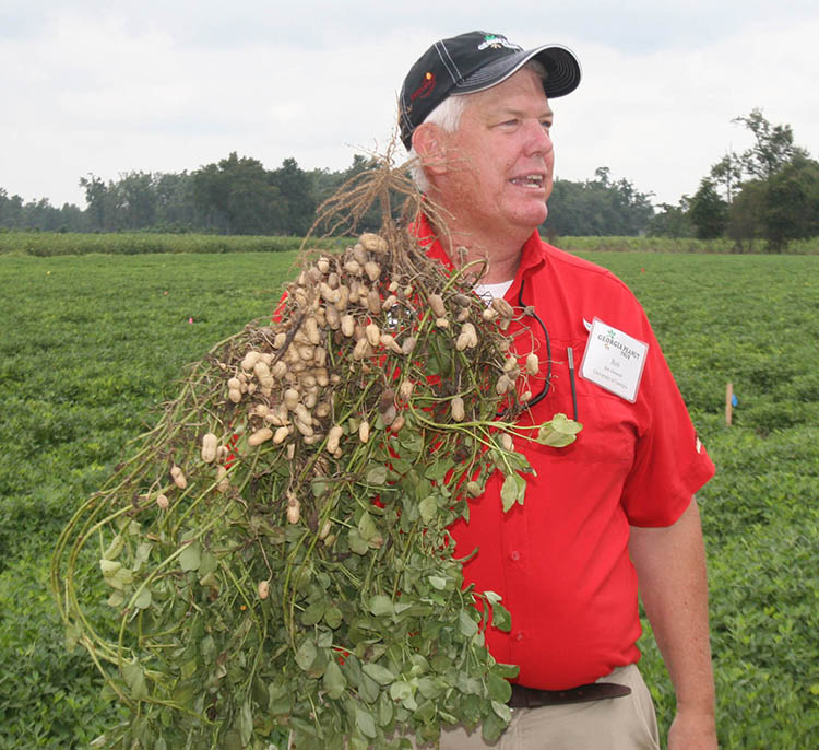Plant pathology Professor Bob Kemerait talks about peanut diseases during the Georgia Peanut Tour in Midville, Georgia, in 2014.