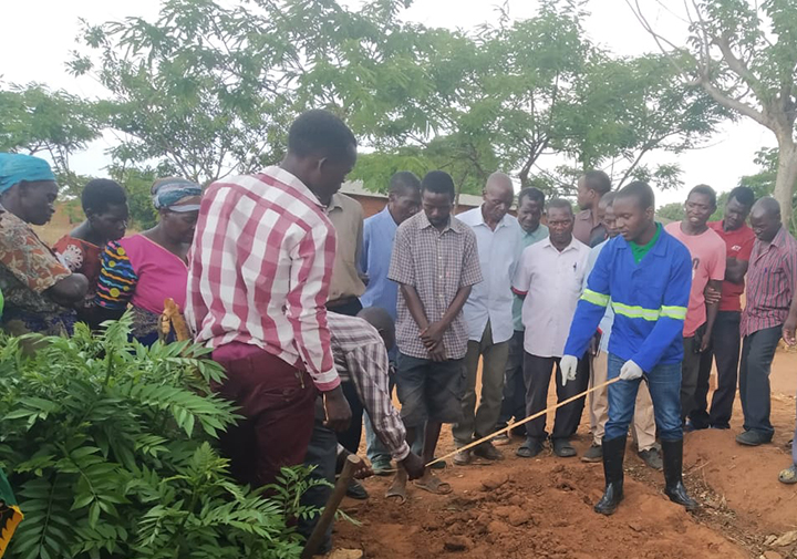 Farmers receive training in Malawi