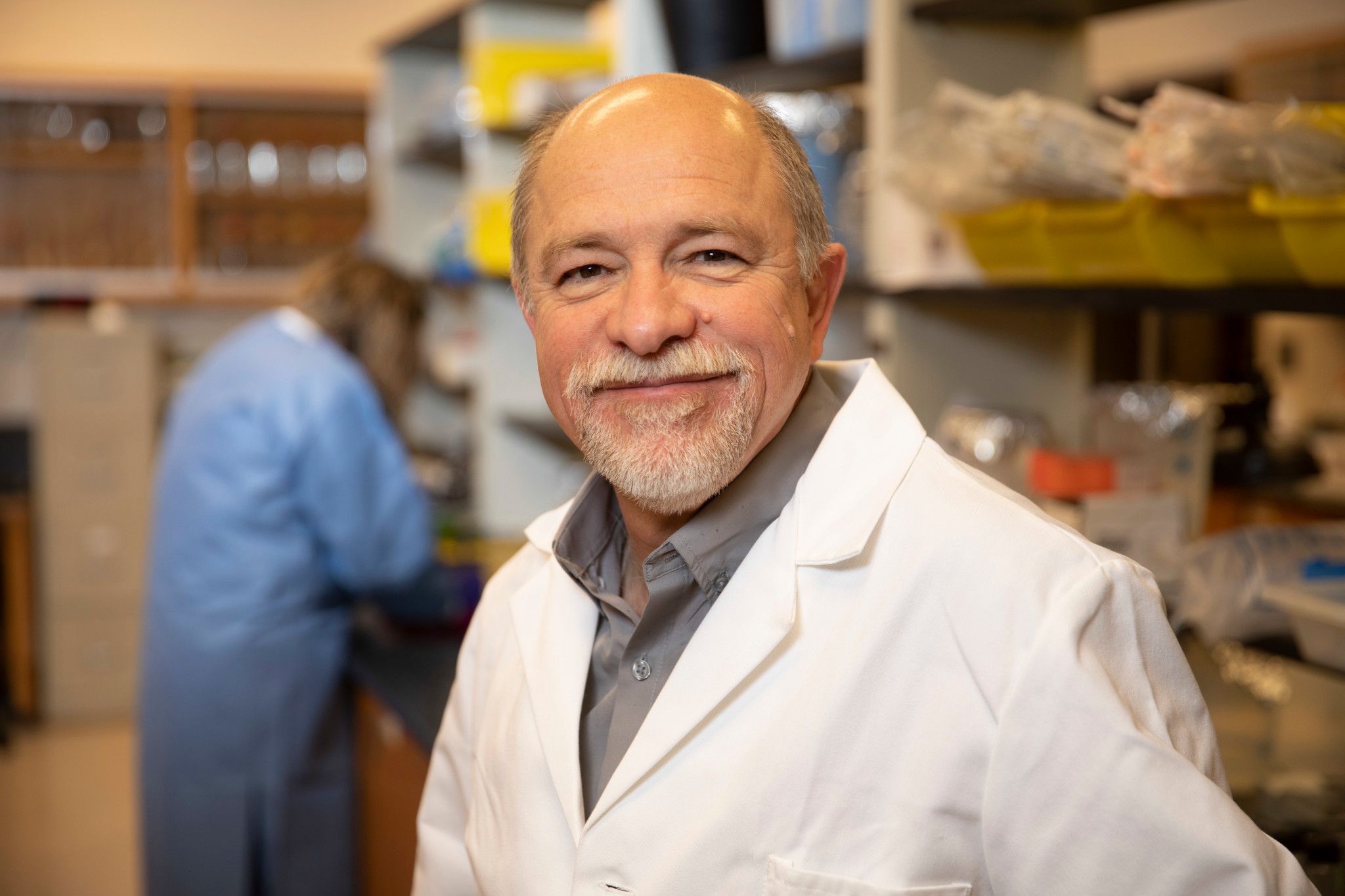 Francisco Diez-Gonzalez Environmental Portrait in Laboratory